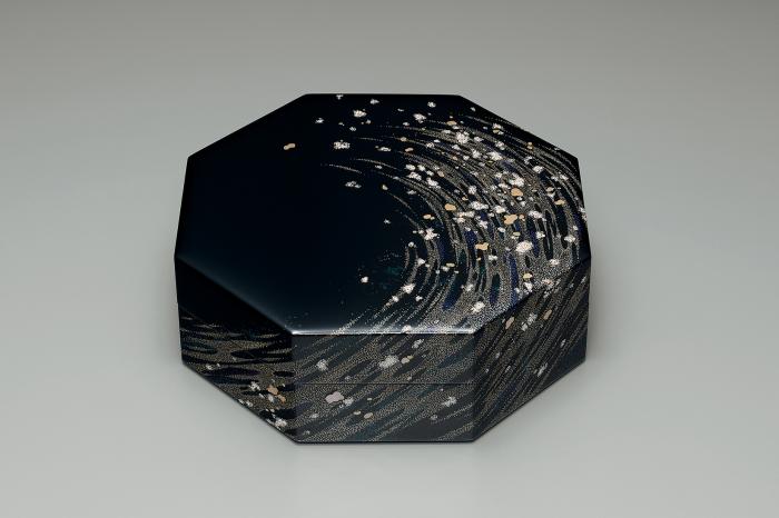 蒔絵八角箱「冬の華」