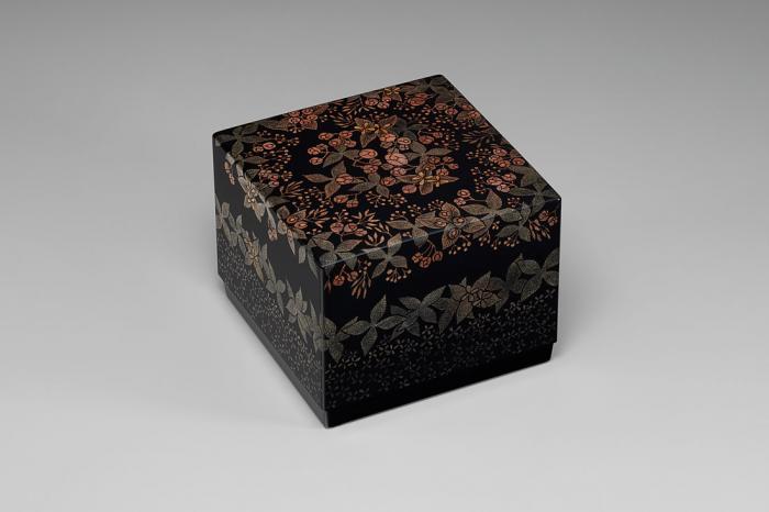 沈金漆箱「マユミ」