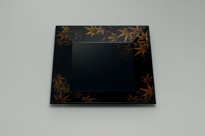 紅葉転写文蒔絵四方盆