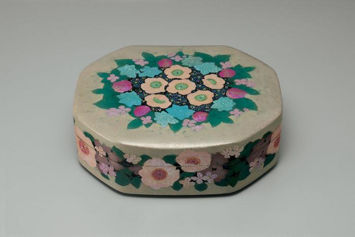 乾漆切絵筥「野薔薇」