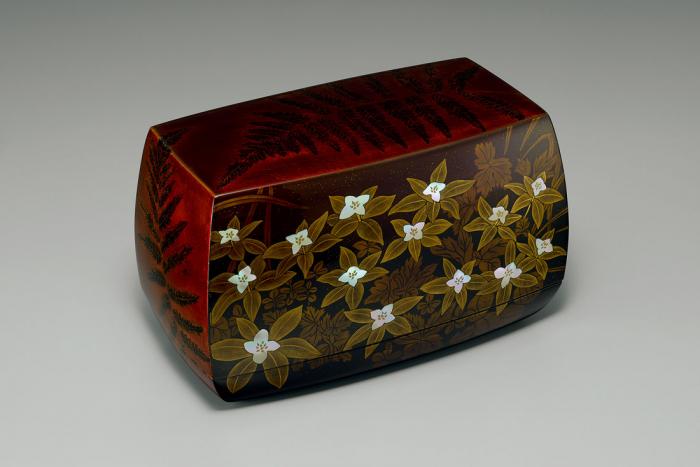 変塗蒔絵螺鈿箱「御前橘」