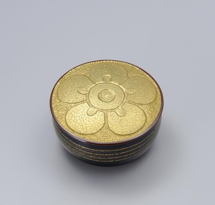 金彩花文合子