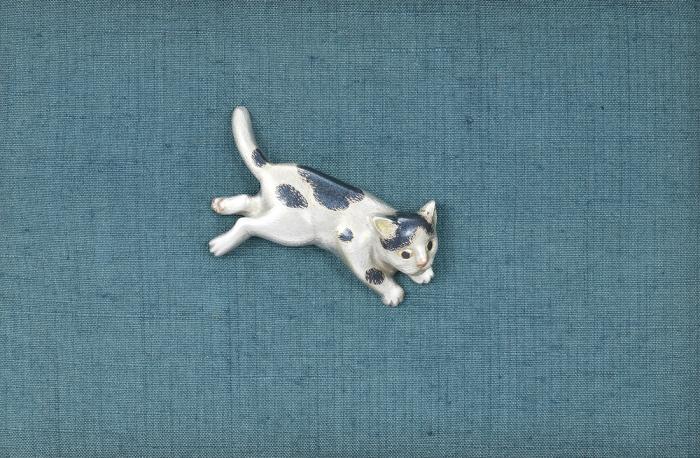 猫金具