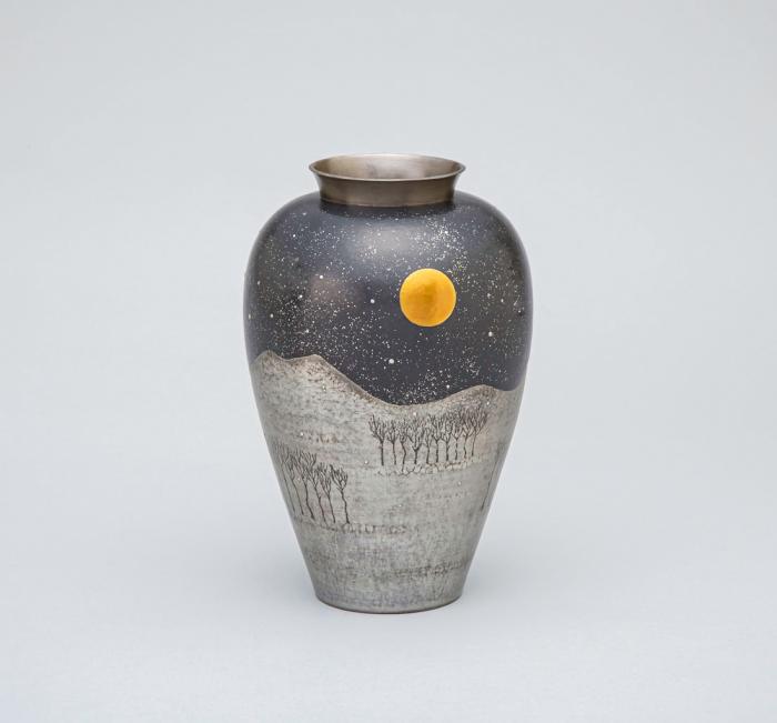 鍛銅盛錫削金花器「雪之端」
