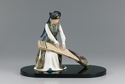 桐塑布紙貼「モンゴル夜想」