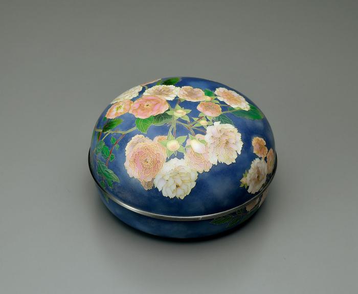 有線七宝合子「春の雪」