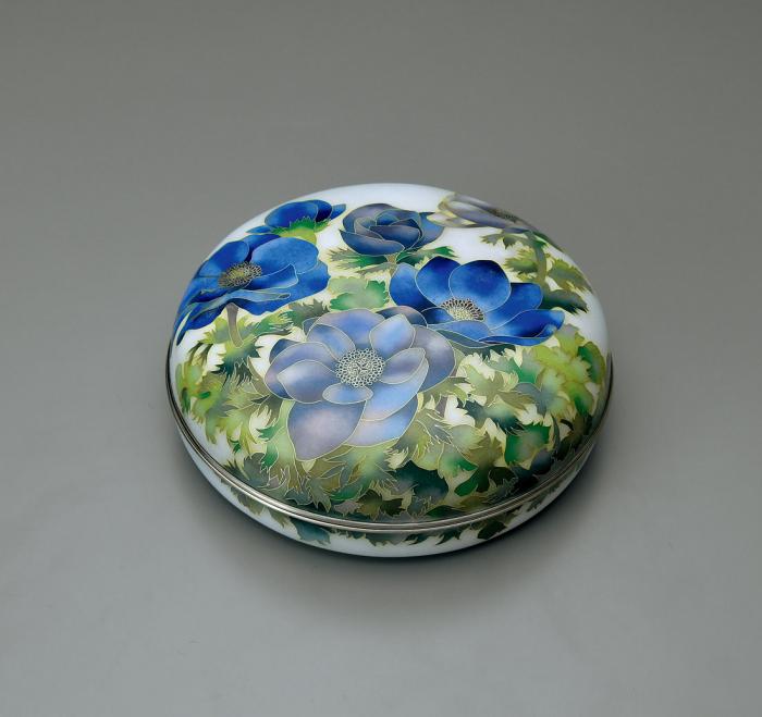 有線七宝合子「風の花」