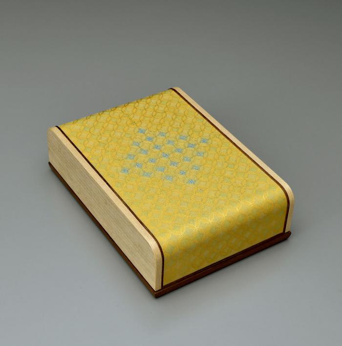 截金絲綢飾筥「陽洸」