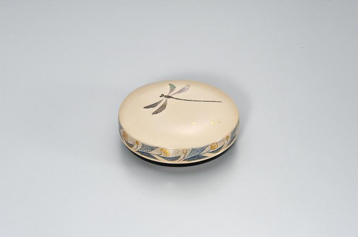 乾漆螺鈿蒔絵香合「蜻蛉」