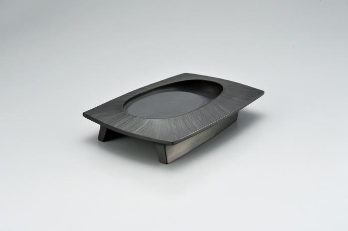 卵池硯