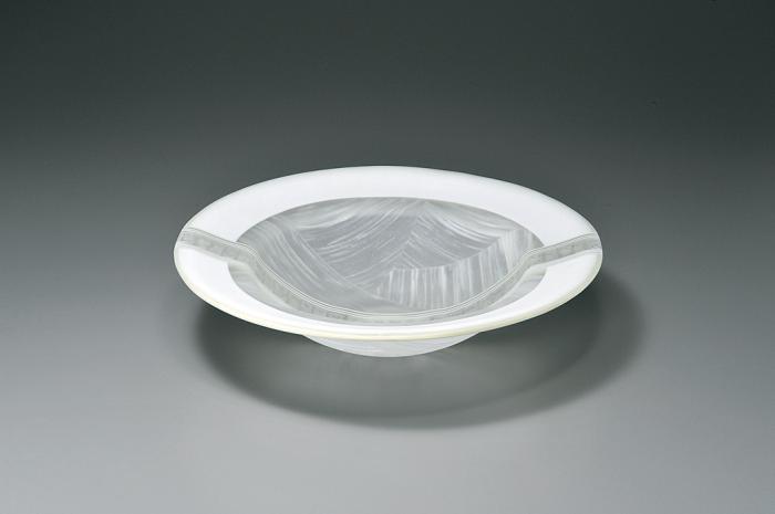 硝子白絣文様兜鉢「氷景」