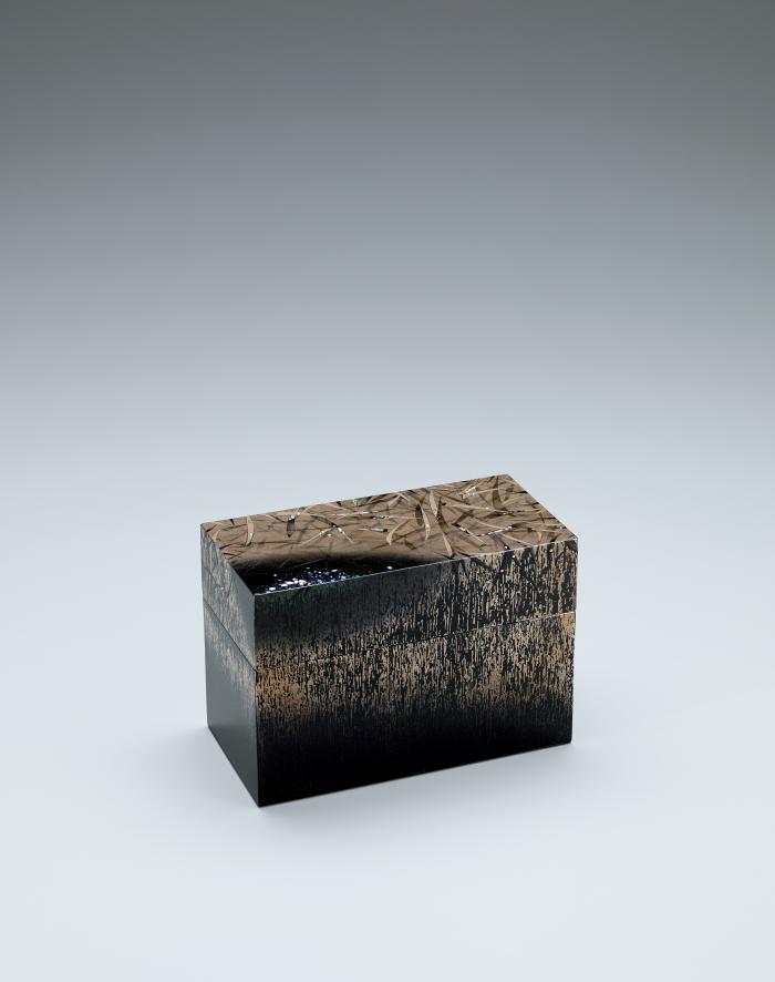 蒔絵漆箱「凍」