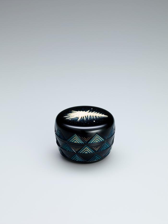 彫漆茶器「潮騒」