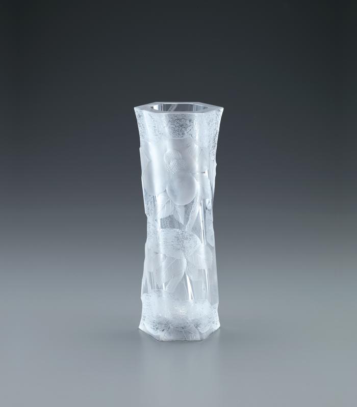 グラヴィール花器「雪椿」