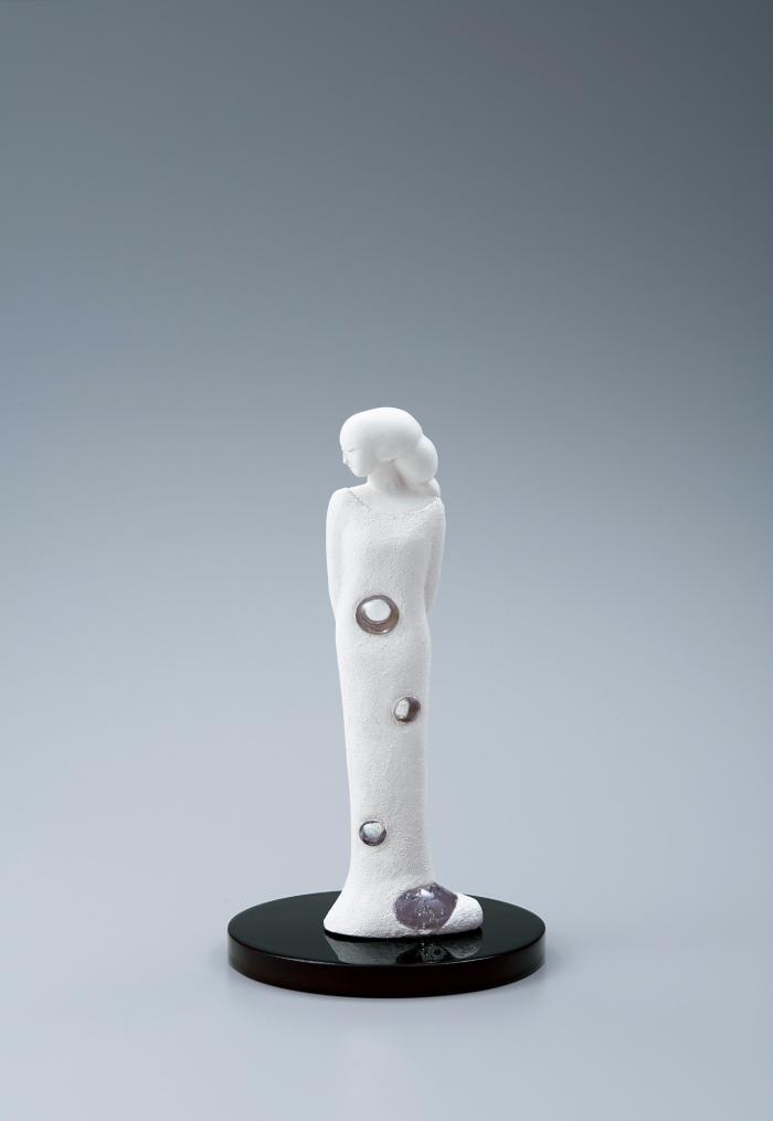 木彫桐塑「浮」