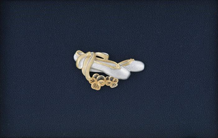 バレエシューズ　金具