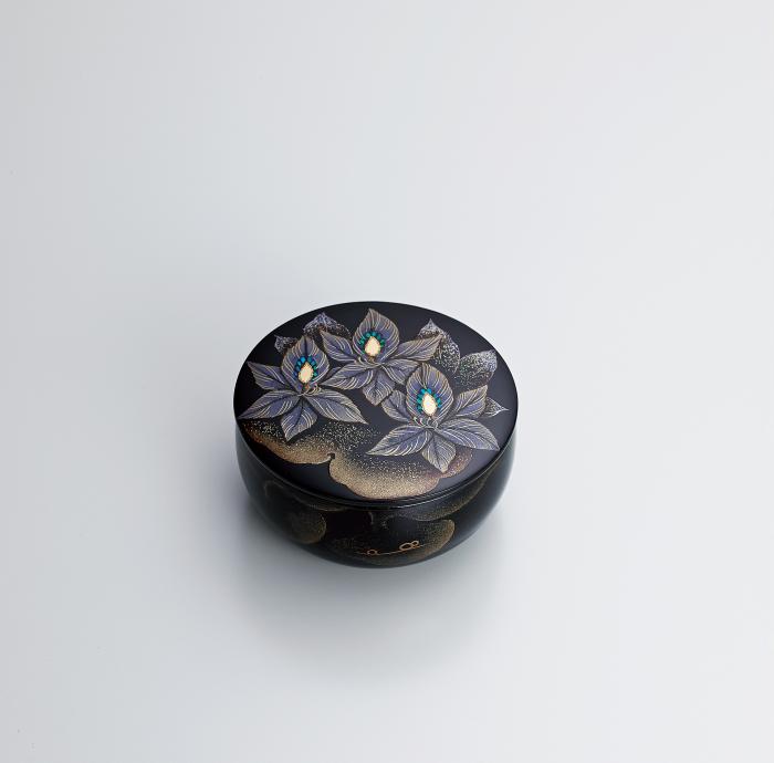 研出蒔絵茶器「水辺の華」
