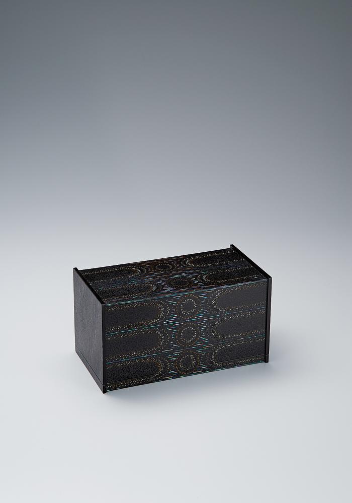 紋紗塗箱「湖面」
