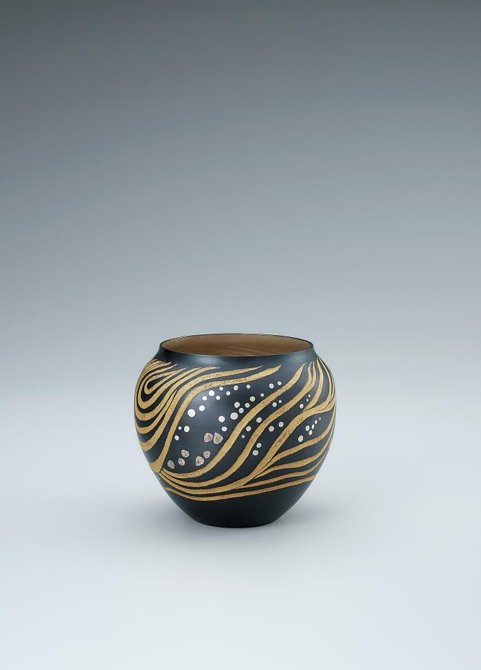 赤銅花器「水模様」