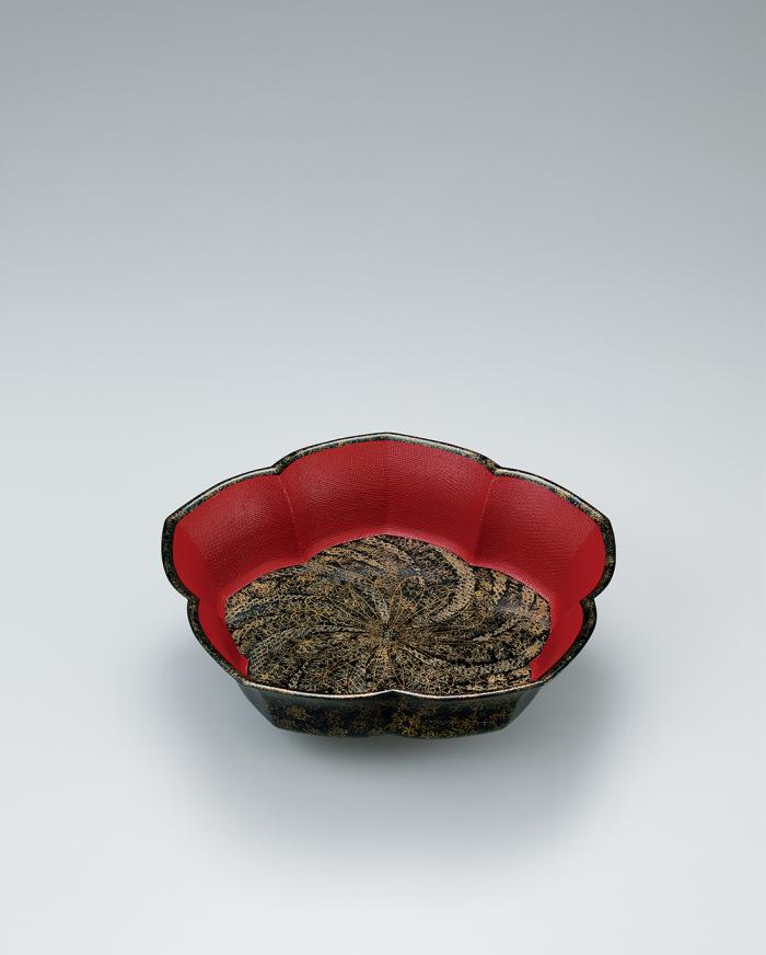 乾漆蒔絵縁赤花鉢「かおり」