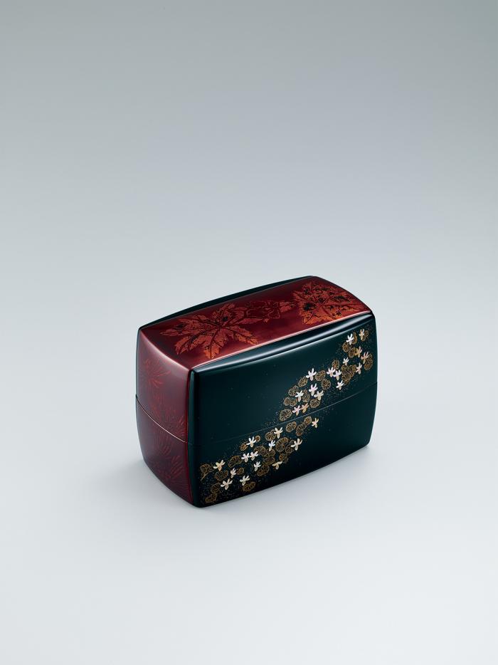 変塗蒔絵螺鈿箱「タカネスミレ」
