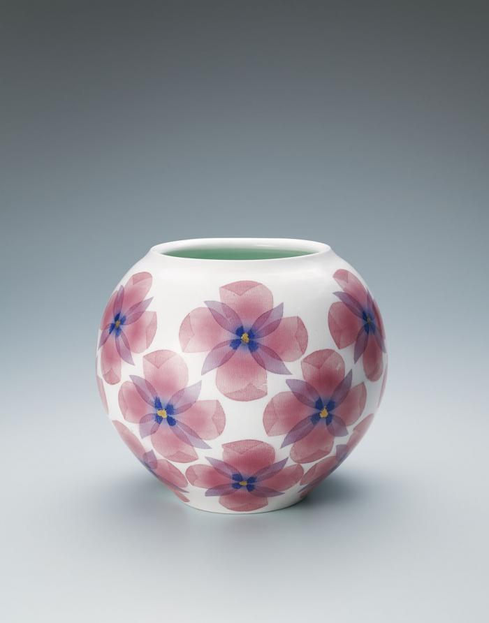 八重染彩磁壺