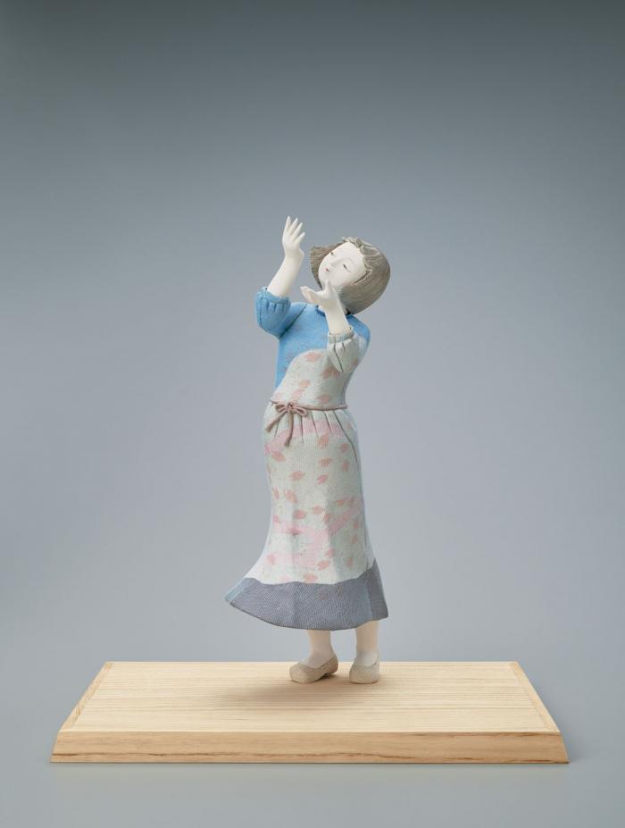 木芯桐塑木目込「花舞う」