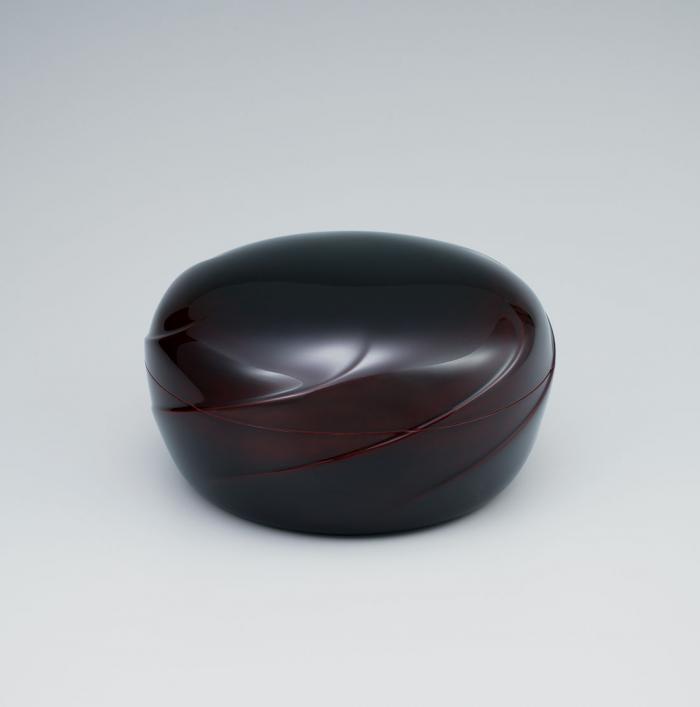 乾漆朱溜塗食籠「奏風」