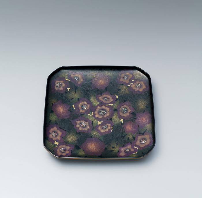 乾漆切絵盆「クリスマスローズ」