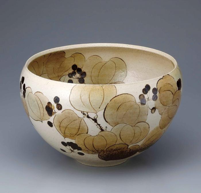 鉄絵山帰来文鉢