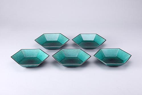 緑彩線文組皿
