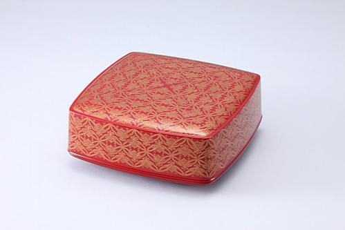 蒔絵蝶々文菓子器