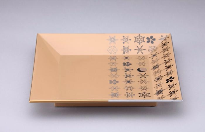 蒔絵四方盆「雪月花」