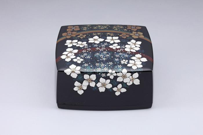 蒔絵「紫陽花」箱