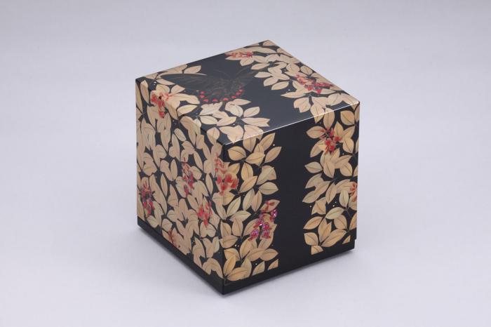 蒔絵箱　「秋彩」