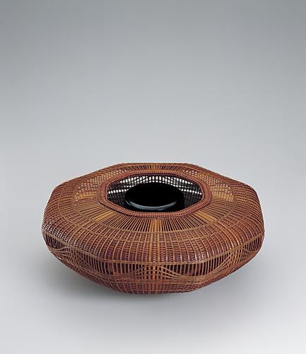 八角花籃「輝き」