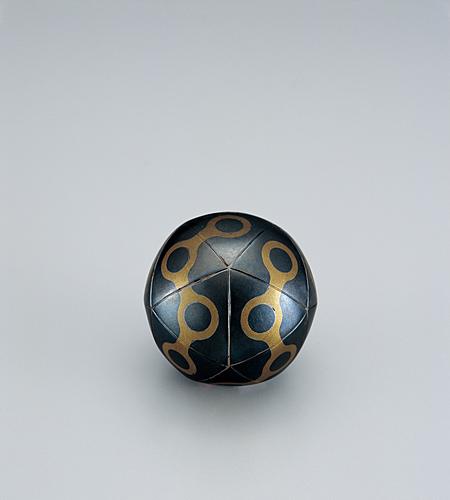 鉄接合せ黄銅切嵌象嵌音玉