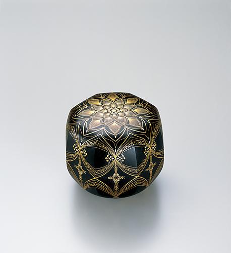 截金八稜飾筥「綺羅花」