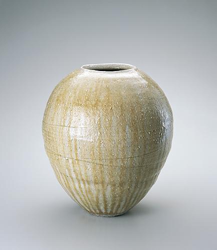 灰釉彩壺