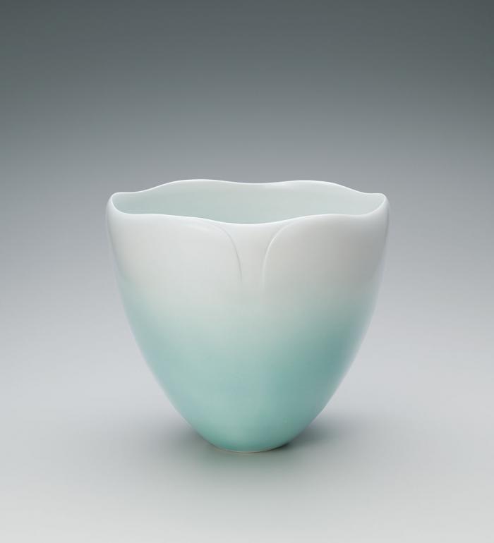 青瓷白ぼかし花器