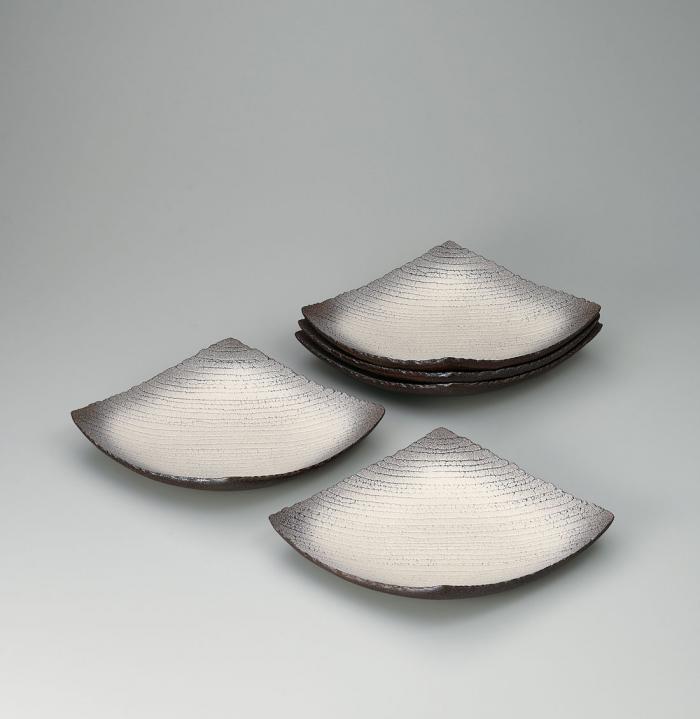 菱形組鉢「層」