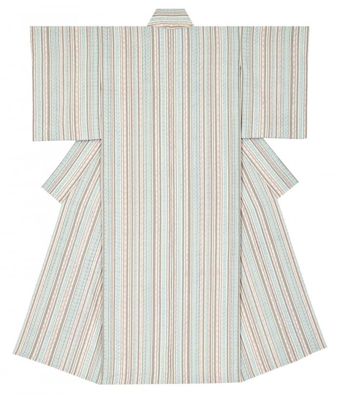 紬織着物「寒緋桜の咲く頃」