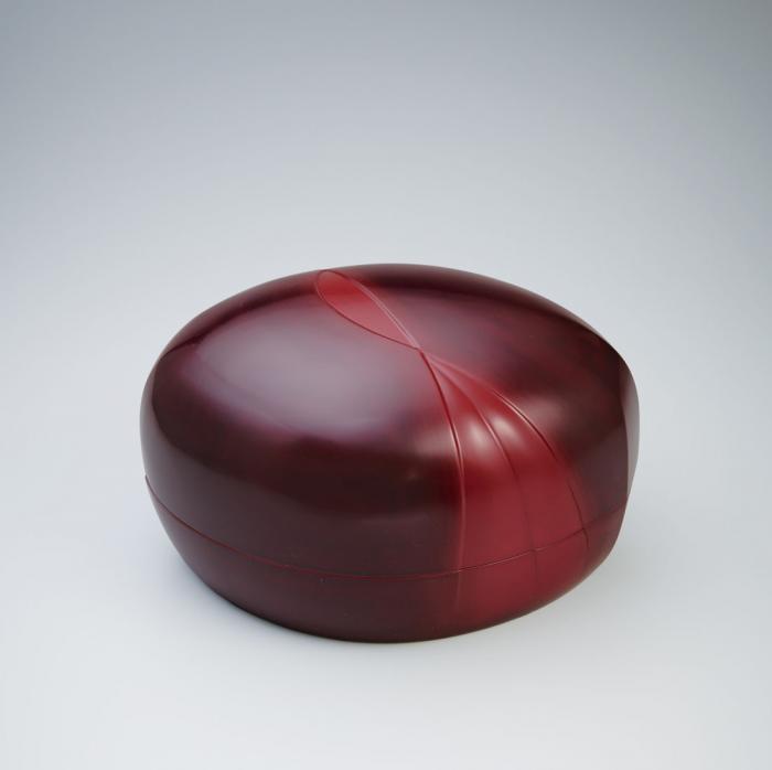 乾漆網代蓋物「芽々」