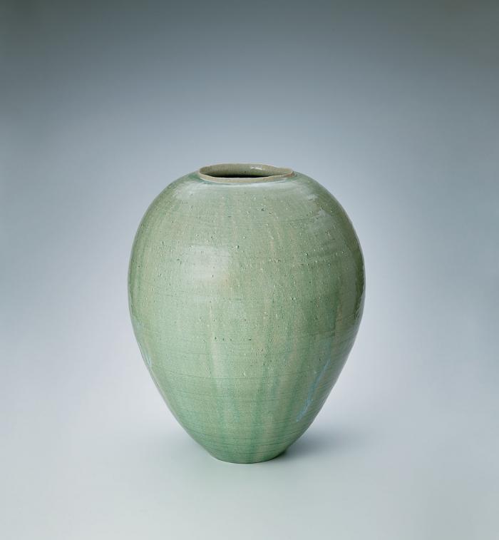 灰釉彩壺