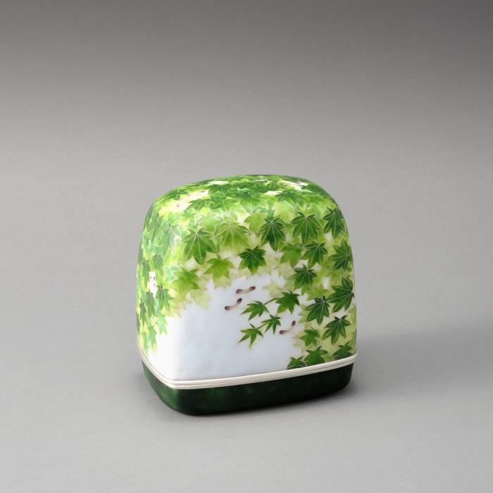 有線七宝蓋物「風媒花」