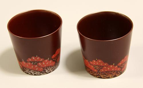 盆栽松漆絵猪口一対