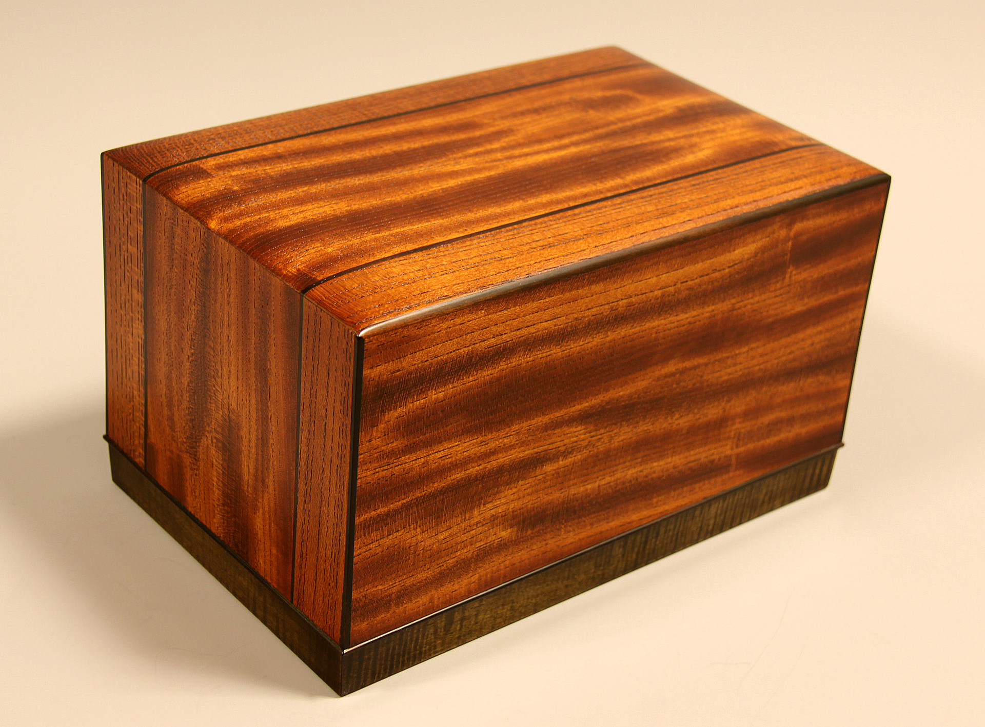 欅拭漆箱 宮脇 和代-公益社団法人日本工芸会 