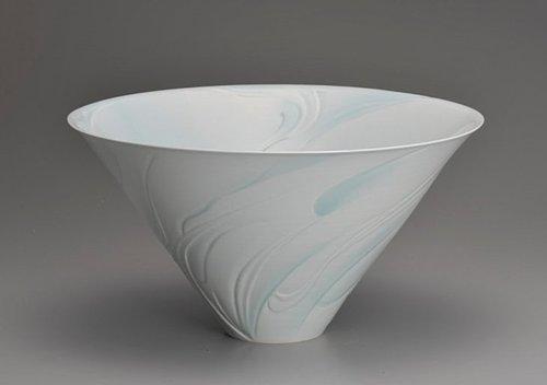 青白磁花器「焔」