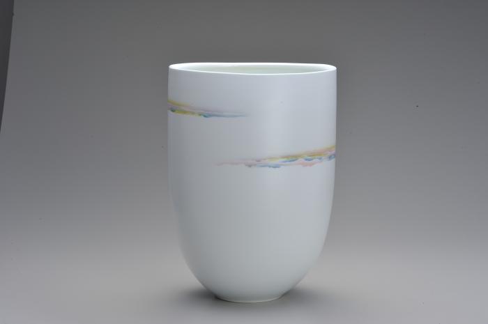 白磁花器「爽雲」