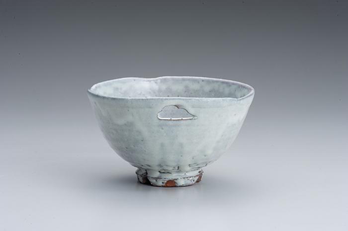 白釉窓茶盌